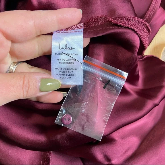 NWOT Lulus Classic Elegance Plum Chiffon Sleeveless Mock Neck Maxi Dress - Picture 5 of 10